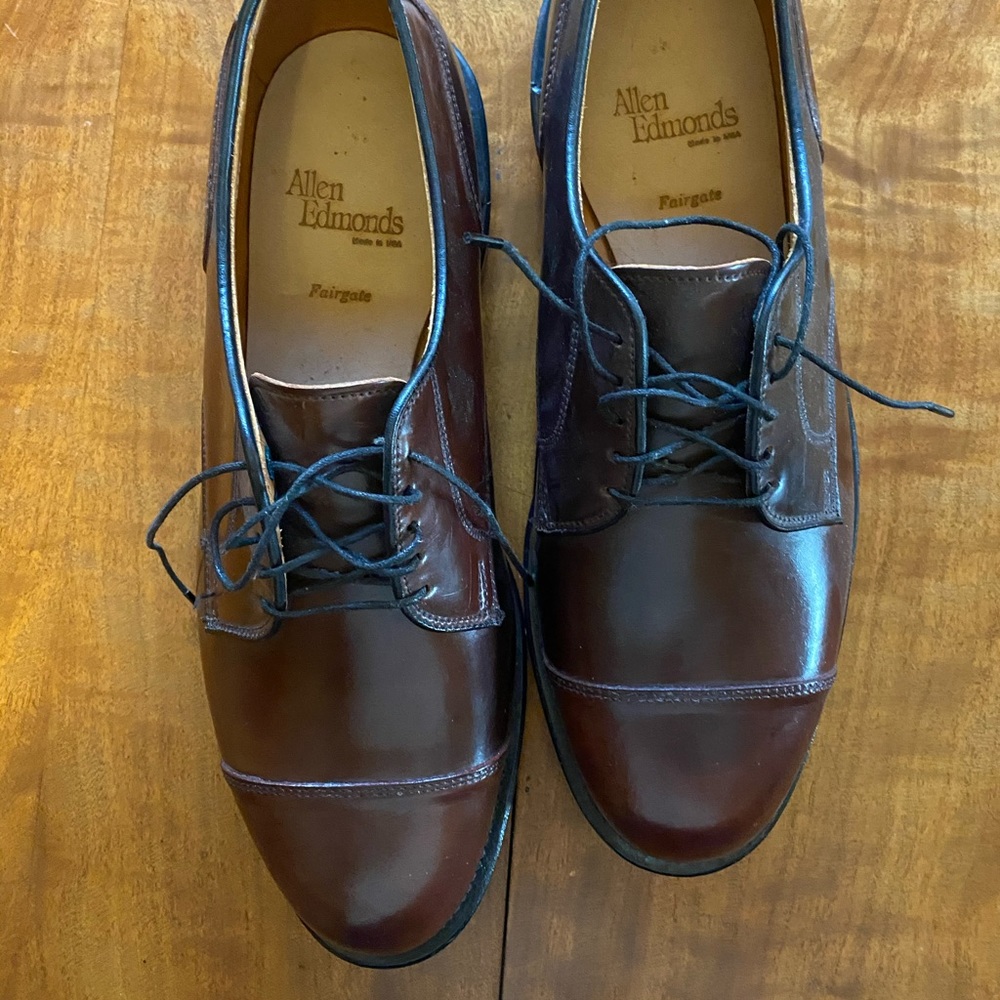 Men’s 9 EEE Allen Edmonds shoes - new without tags
